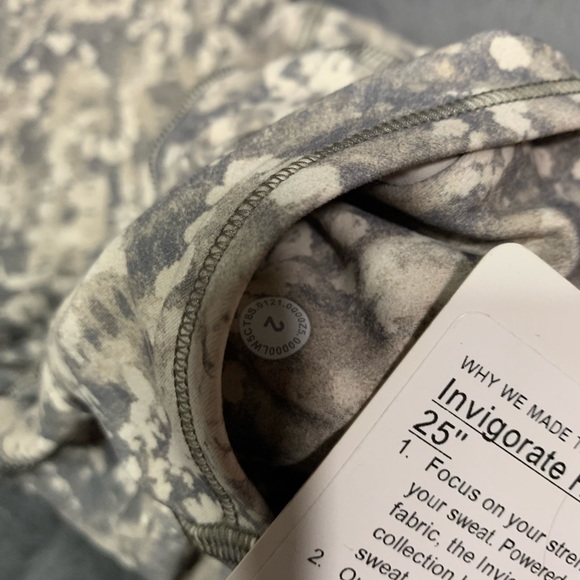 Lululemon invigorate hr tight 25” - Picture 6 of 8